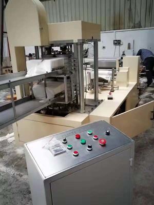 7.5KW 4는 1000 시트 / 민 자동 냅킨 성형기를 폴딩시킵니다